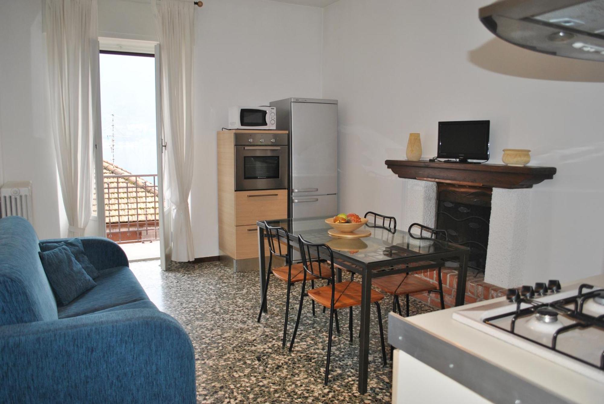 The Romantic Village House - Apartments With Lake View Colonno Extérieur photo